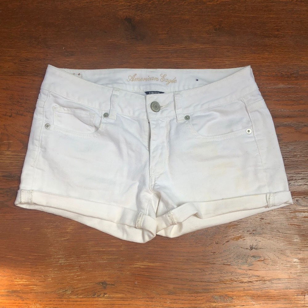 American Eagle Outfitters White Shorts Size 6